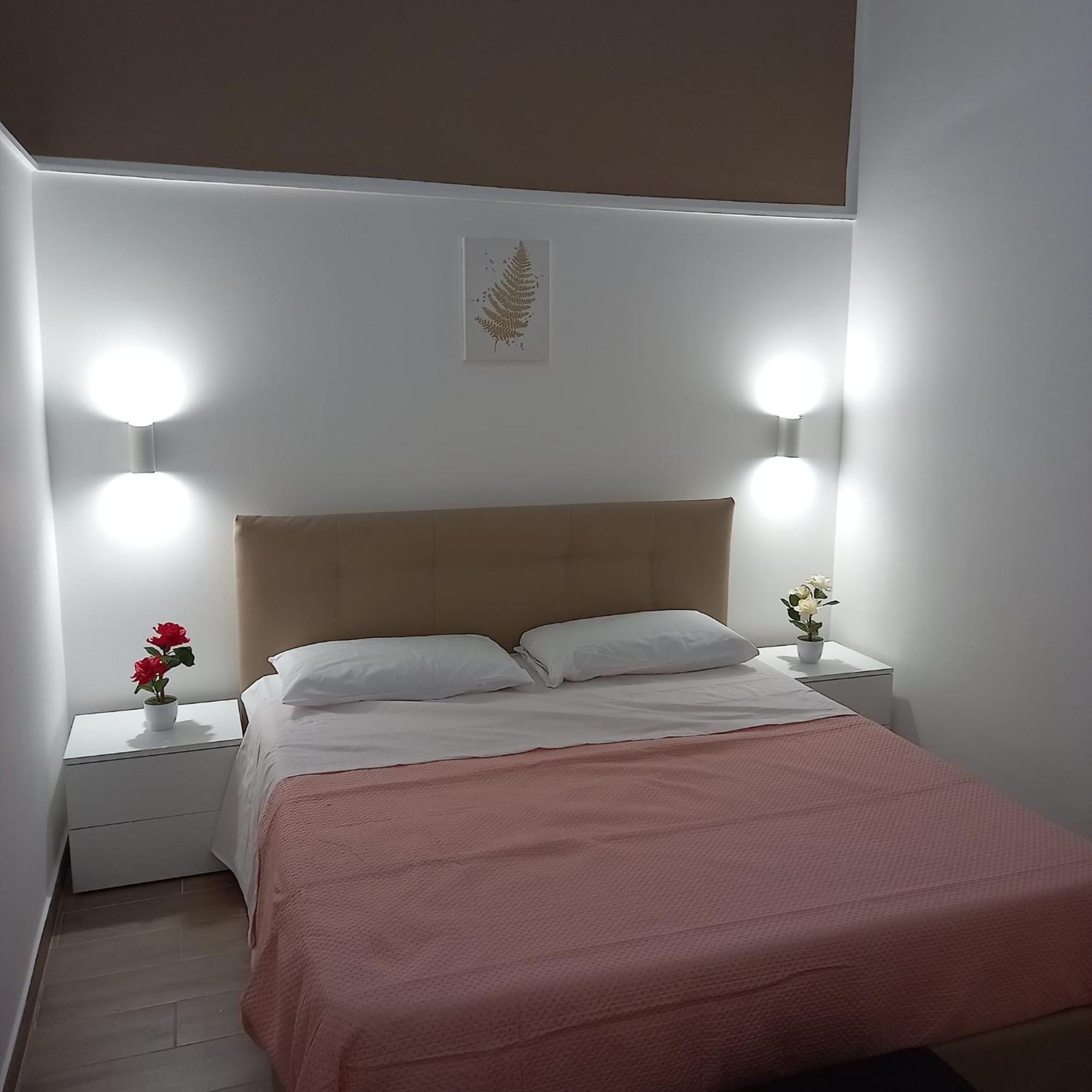 A Casa Di Lori Apartment Palermo Exterior photo